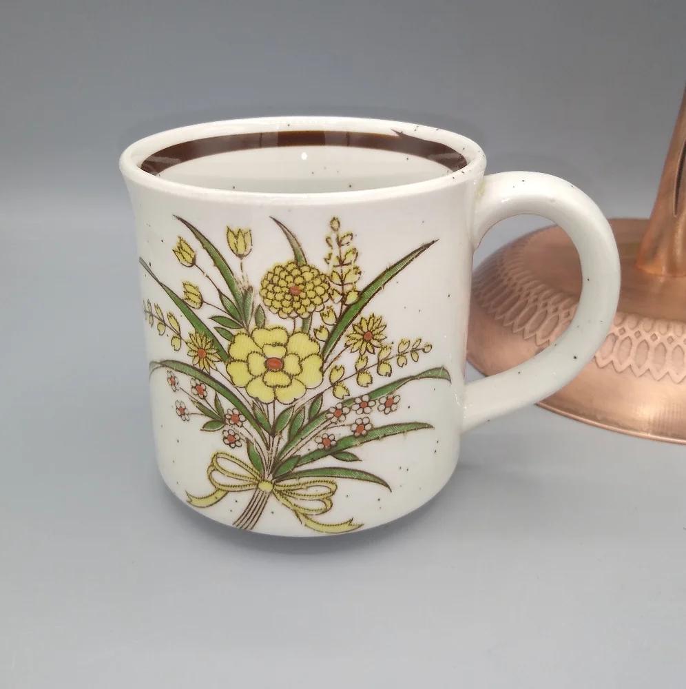 Speckled Glaze Flower Bouquet Coffee Mug 1970s Vintage